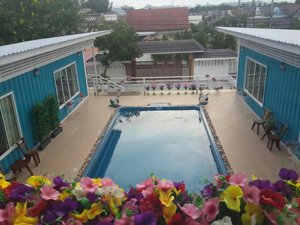 Farsai Homestay Lop Buri Eksteriør bilde