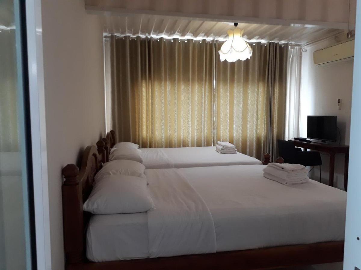 Farsai Homestay Lop Buri Eksteriør bilde
